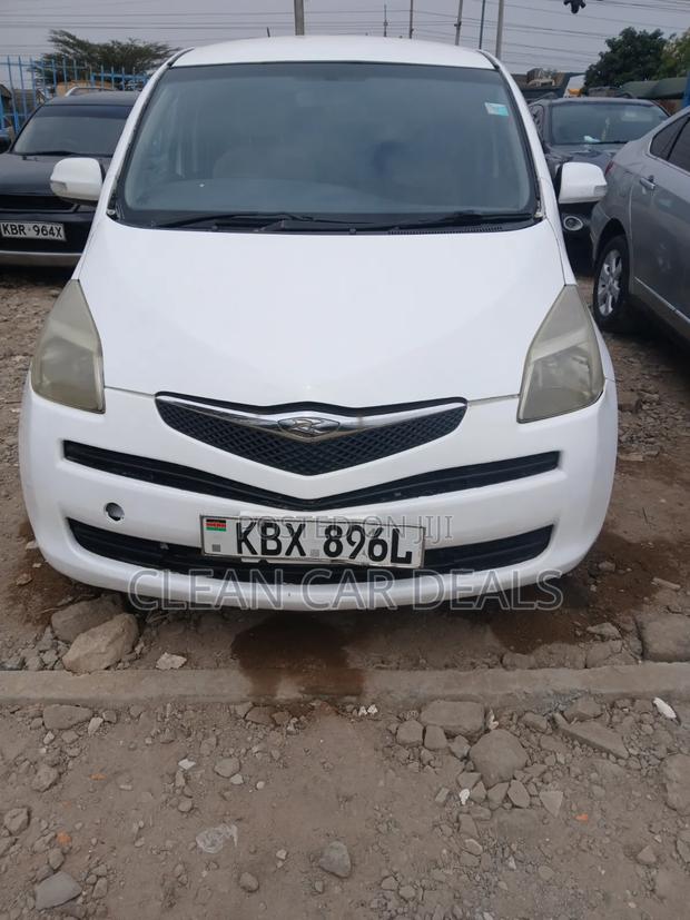 Toyota Ractis 2007 White