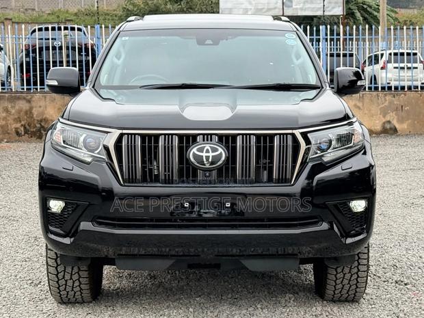 Toyota Land Cruiser Prado 2021 Black