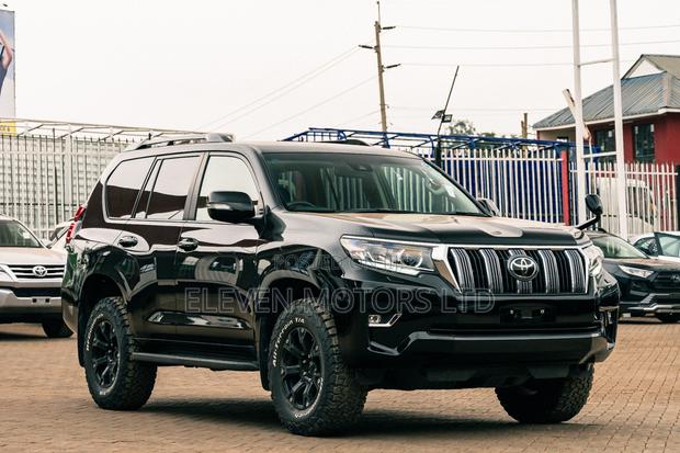 Toyota Land Cruiser Prado 2021 Black