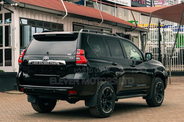 Toyota Land Cruiser Prado 2021 Black