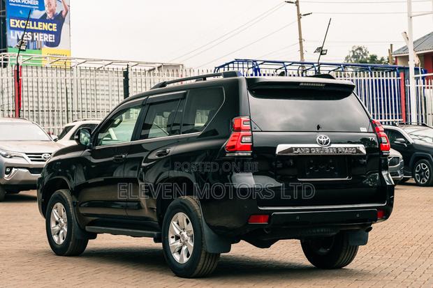 Toyota Land Cruiser Prado 2021 Black