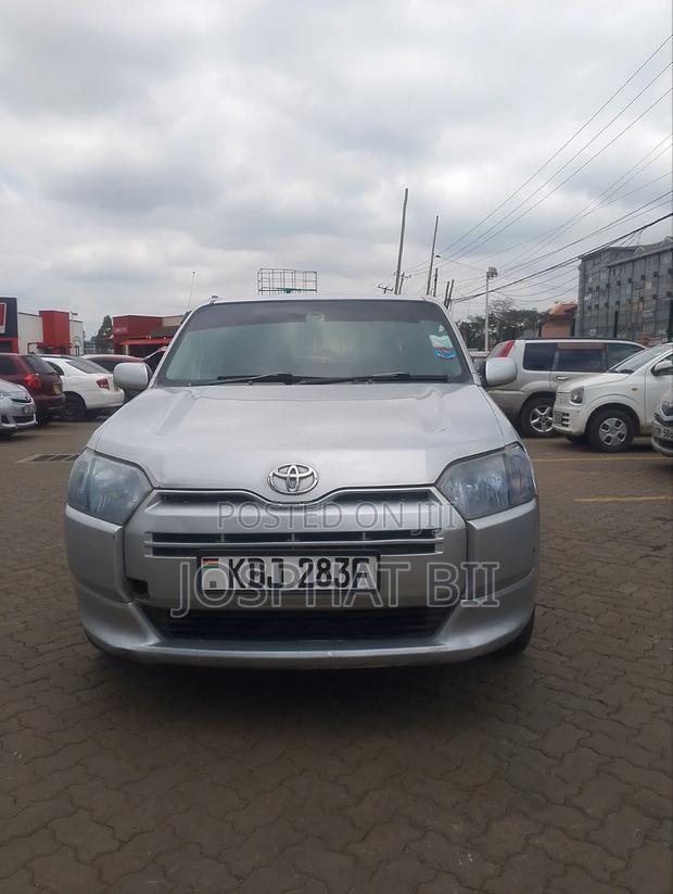 Toyota Succeed SV Premium 2016 Silver