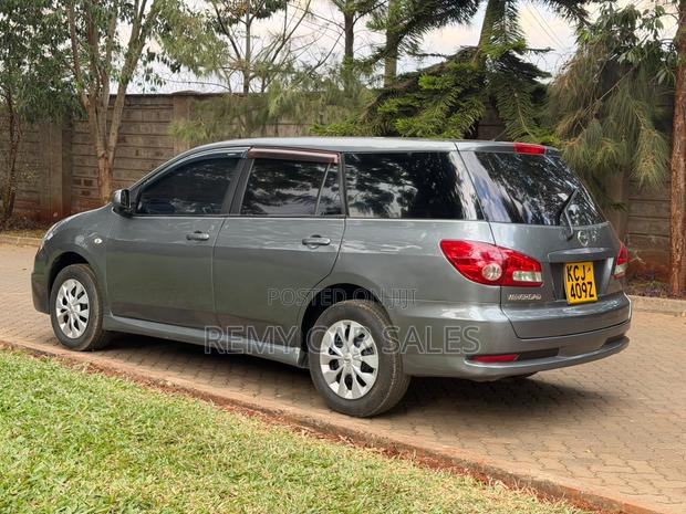Nissan Wingroad 2010 Gray