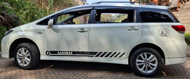 Toyota Wish 2010 White