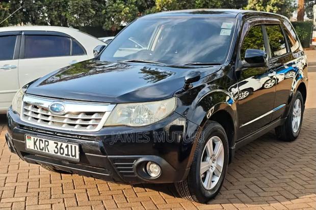 Subaru Forester 2012 Black