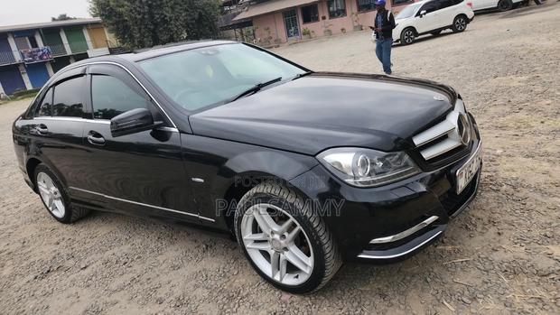 Mercedes-Benz C200 2013 Black