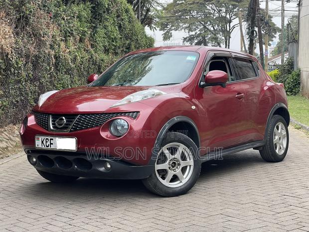 Nissan Juke 2011 Red