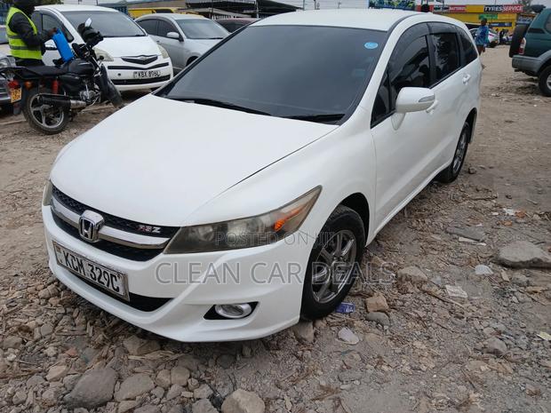 Honda Stream 2010 White