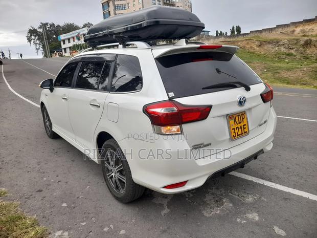Toyota Corolla Fielder 2017 White