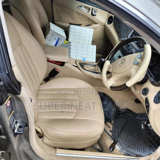 Mercedes-Benz CLS 2006 Silver