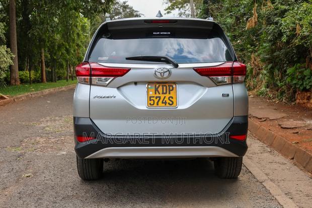 Toyota Rush 2022 Silver