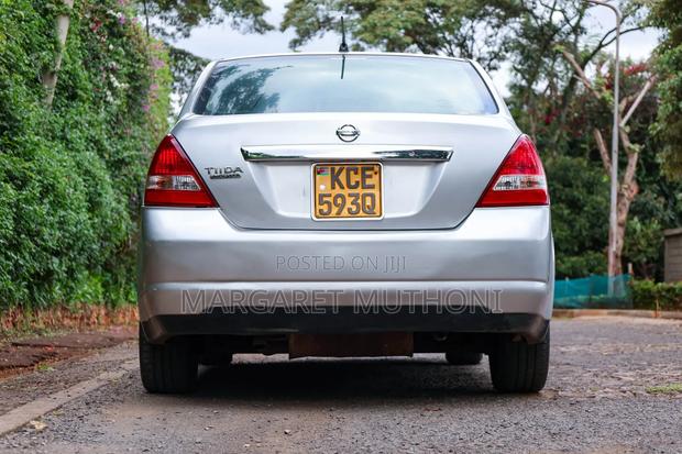Nissan Tiida 2007 Silver