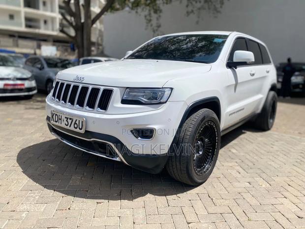 Jeep Grand Cherokee Laredo 4dr 4x4 2016 White
