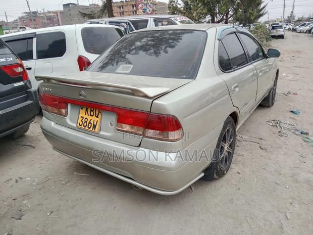 Nissan Sunny 2007 Silver