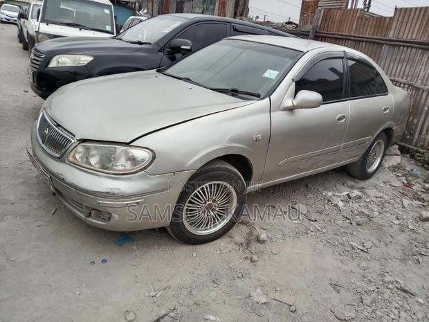 Nissan Sunny 2006 Beige
