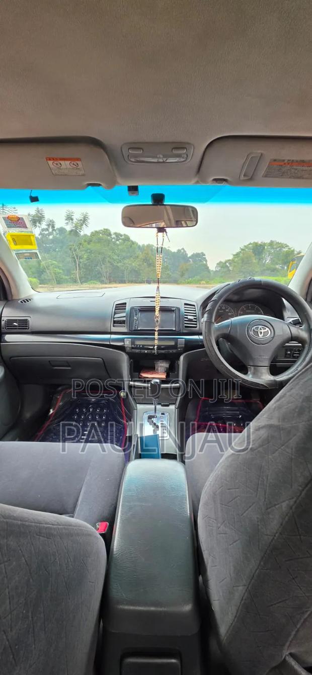 Toyota Premio 2006