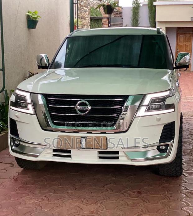 Nissan Patrol 2014 White