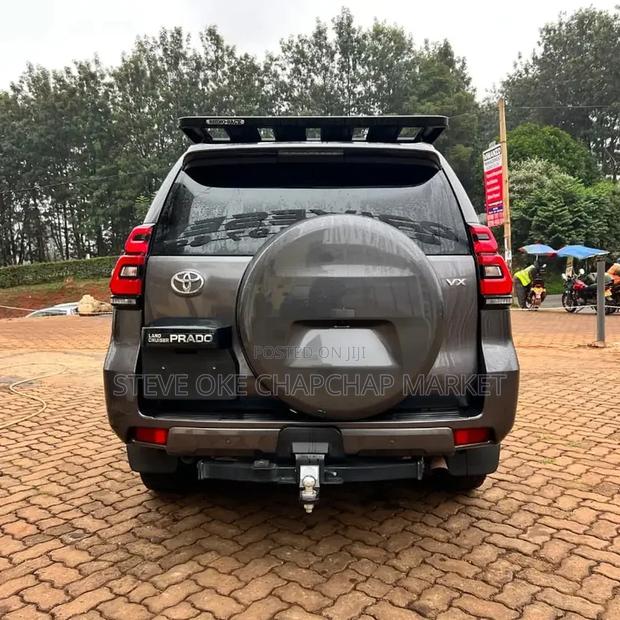 Toyota Land Cruiser Prado 2.8 2020 Brown