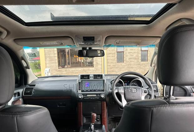 Toyota Land Cruiser Prado 2014 Off white