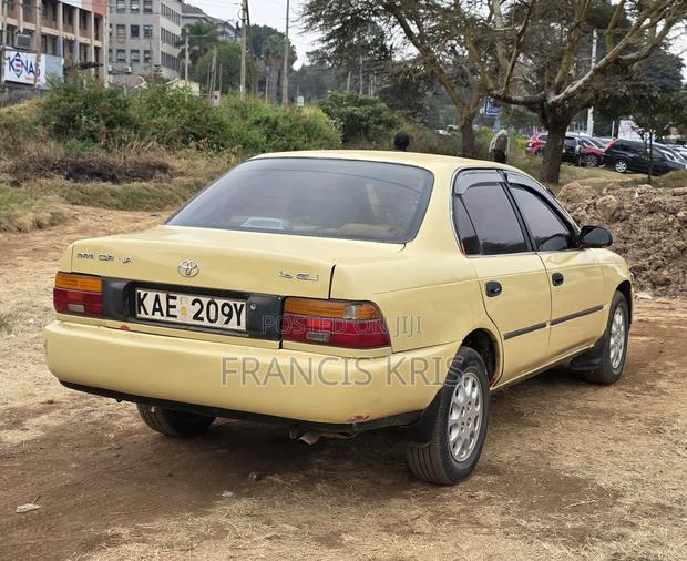 Toyota Corona 1998 Gold