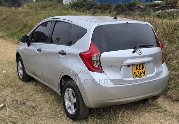 Nissan Note 2013 Silver