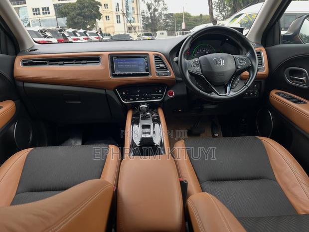 Honda Vezel 2019 Black