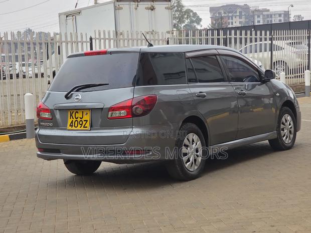 Nissan Wingroad 2010 Gray