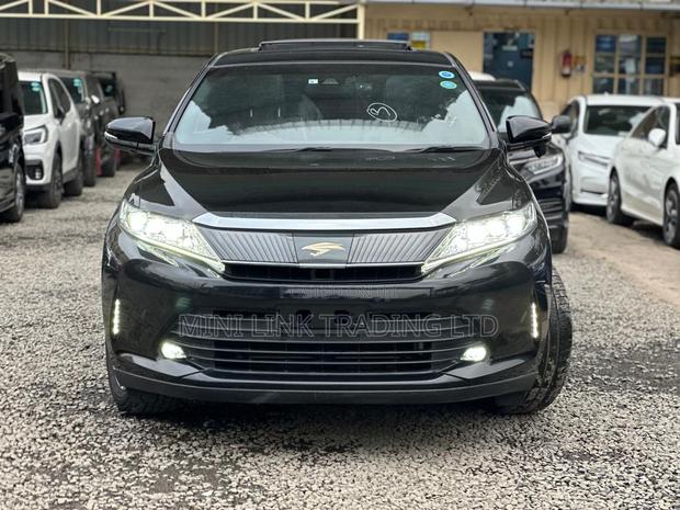 Toyota Harrier 2.0 2019 Black