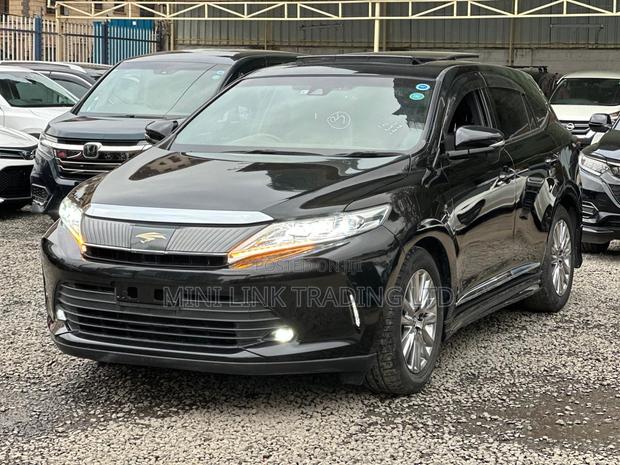 Toyota Harrier 2.0 2019 Black