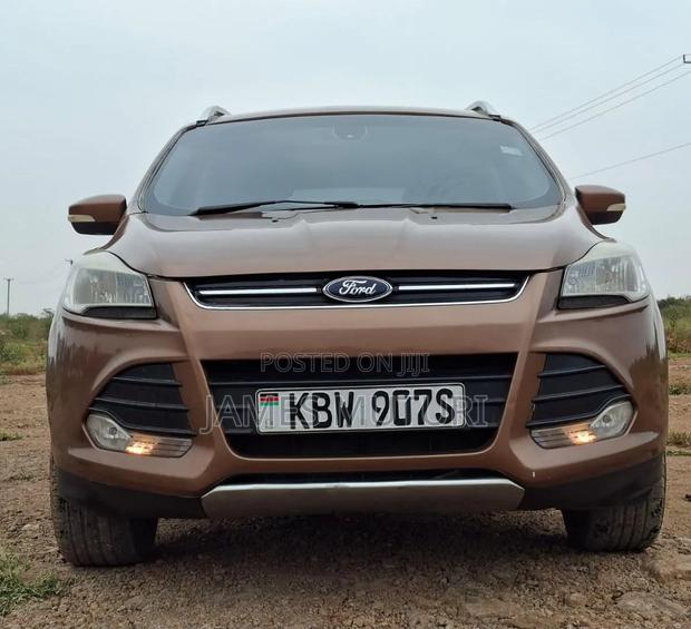 Ford Kuga 2013 Brown