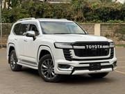 Toyota Land Cruiser 2023 White for sale