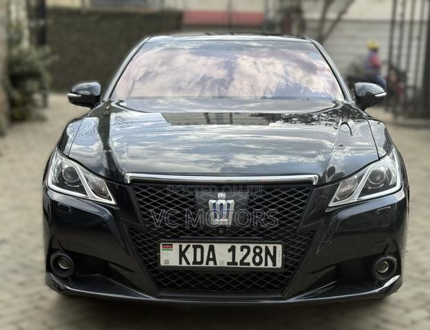 Toyota Crown 2013 Black