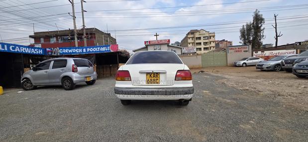 Toyota Corolla 2001 White