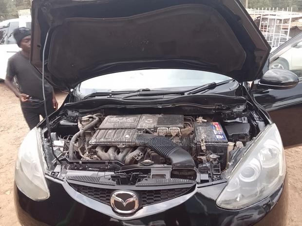 Mazda Demio 2010 Black