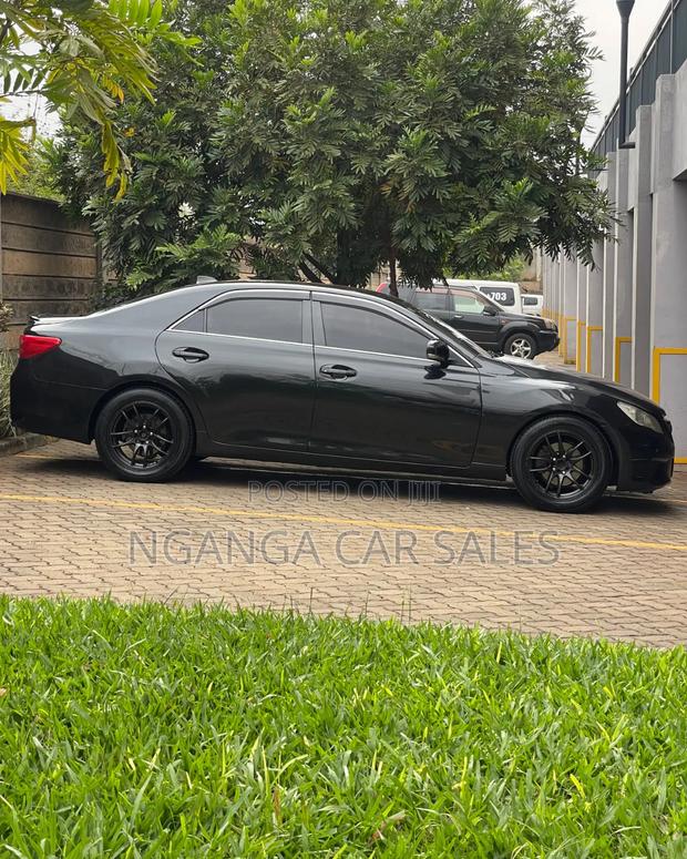 Toyota Mark X 2011 Black