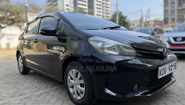 Toyota Vitz 2014 Black