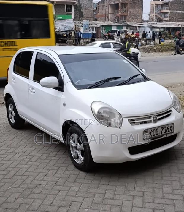 Toyota Passo 2014 White