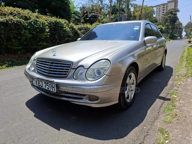 Mercedes-Benz E200 2004 Silver