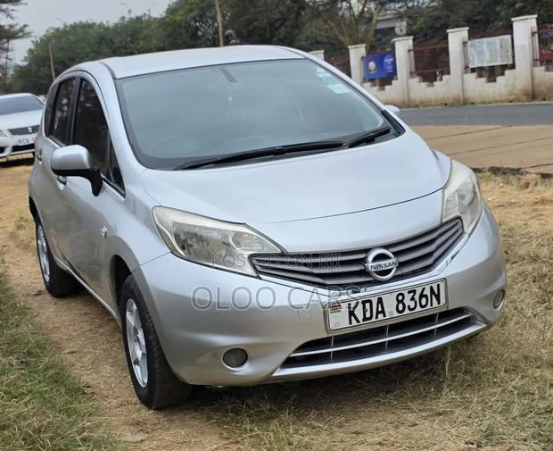 Nissan Note 2013 Silver