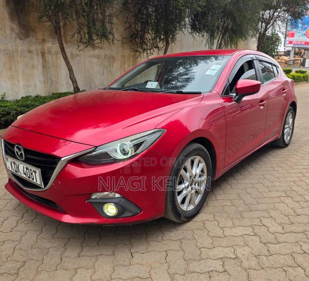 Mazda Axela 2015 Red