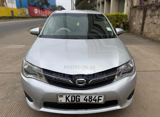 Toyota Corolla Fielder 2014 Silver