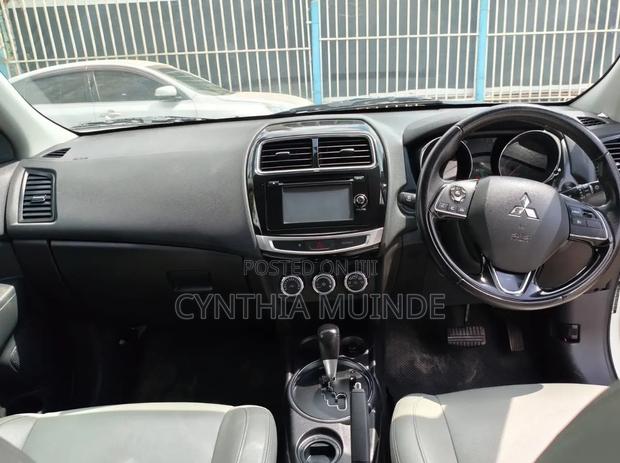 Mitsubishi RVR 2016 White