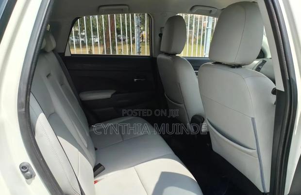 Mitsubishi RVR 2016 White