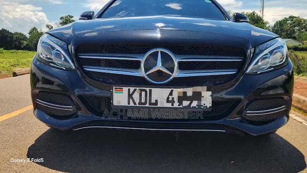 Mercedes-Benz C200 2016 Black