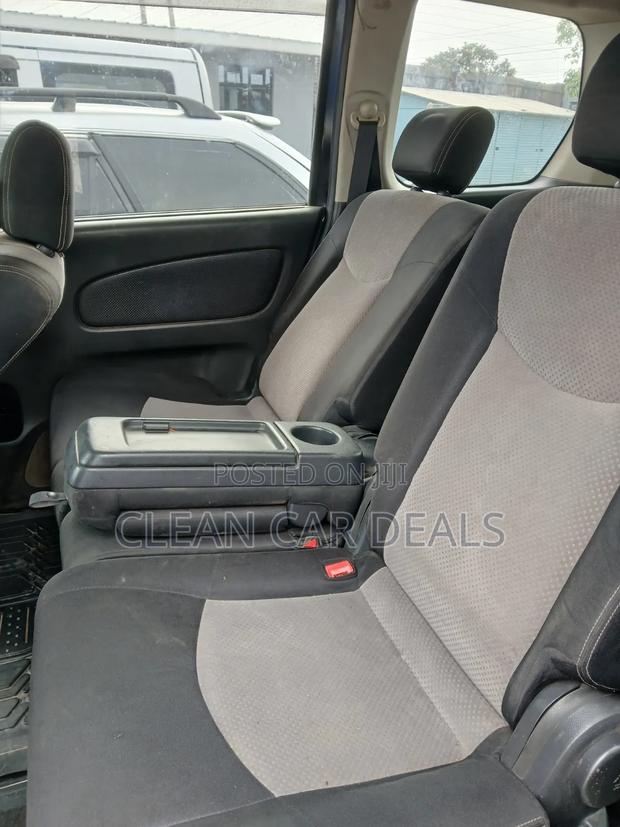 Nissan Serena 2011 Black