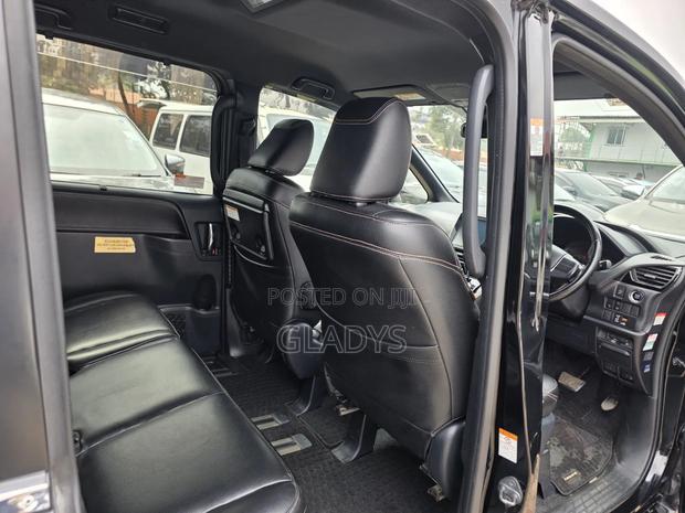 Toyota Esquire 2018 Black