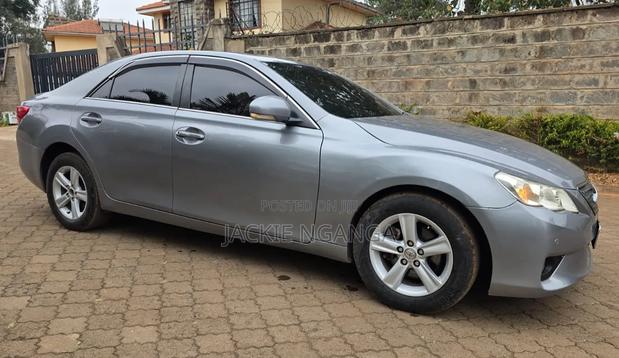 Toyota Mark X 2010 Blue