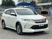 Toyota Harrier 2019 White for sale
