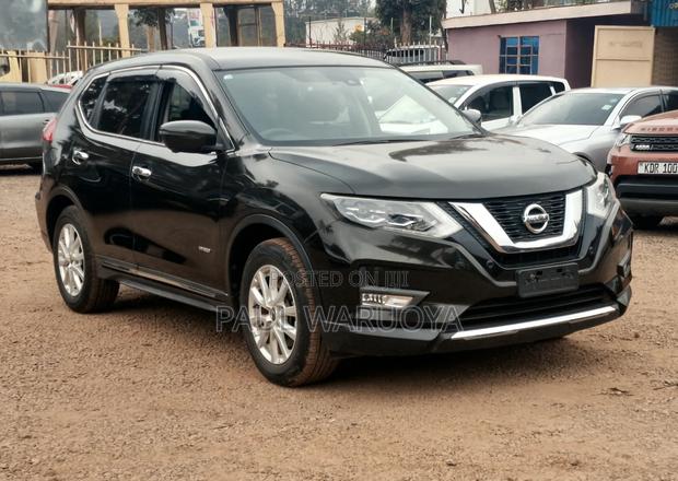 Nissan X-Trail 2018 Green