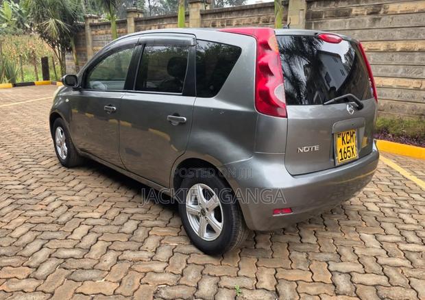 Nissan Note 2010 Gray